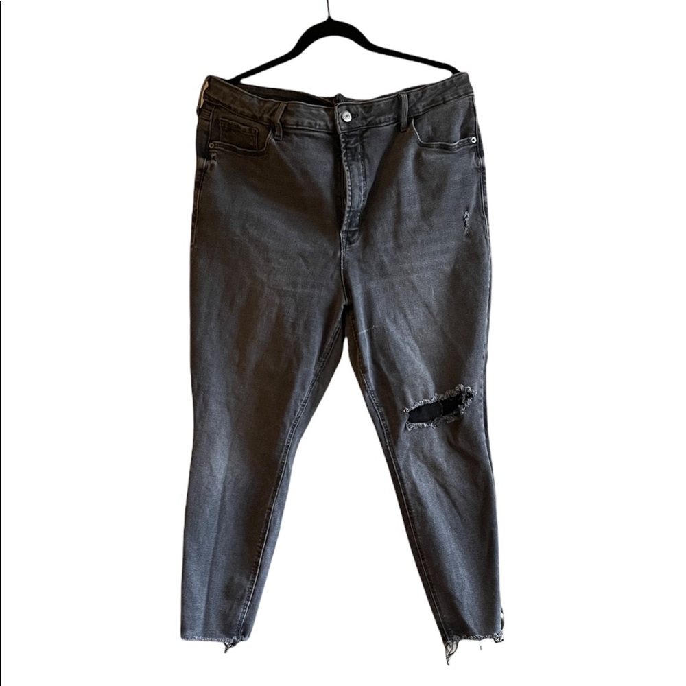 Distressed High-rise Jegging from Old Navy 18 SHORT